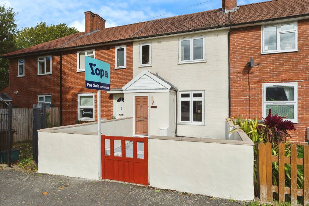 Property photo 1 of 14 Front View