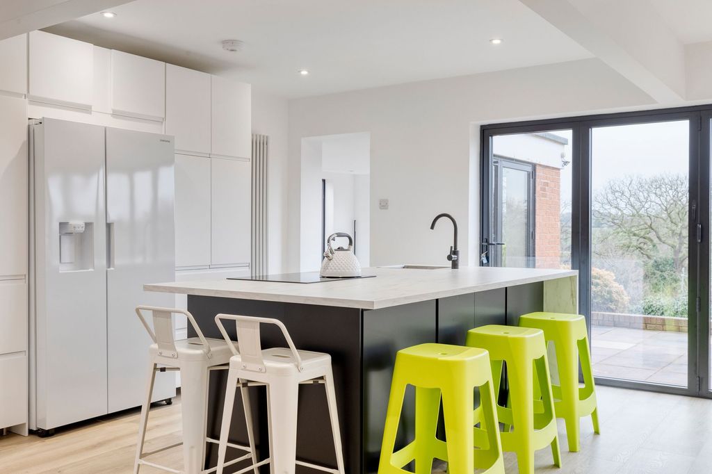 Property photo 2 of 44