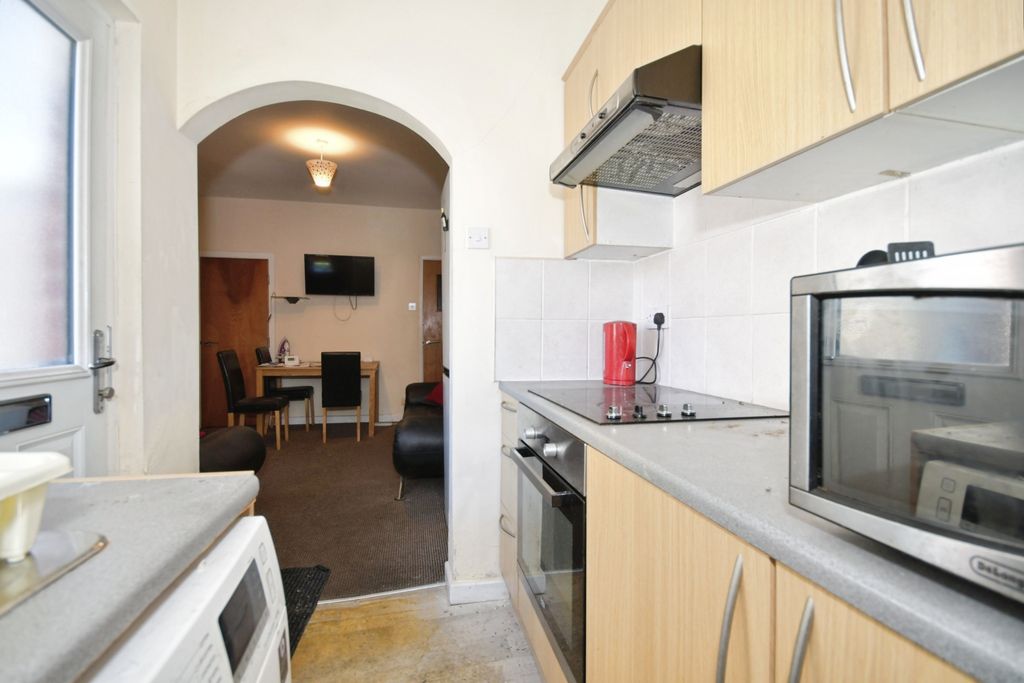 Property photo 2 of 15