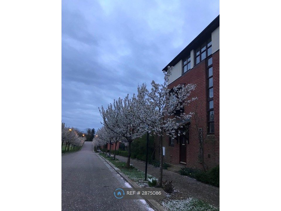 Property photo 1 of 35