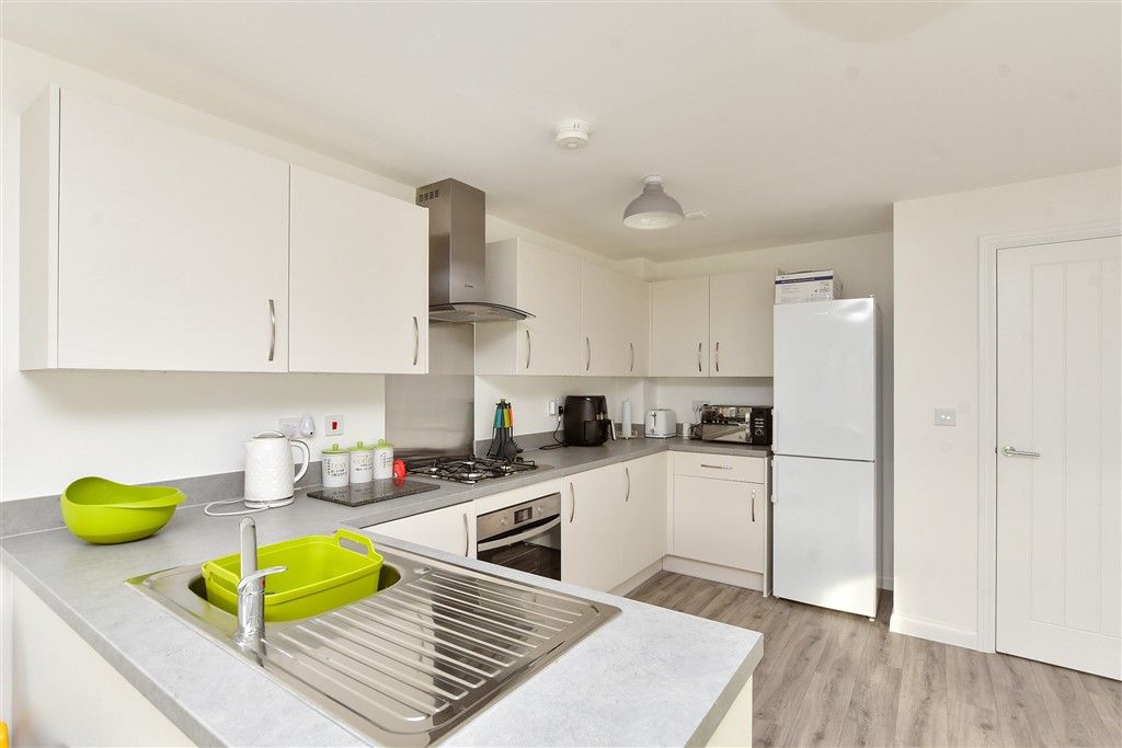 Property photo 3 of 13 Kitchen