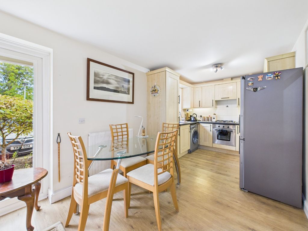 Property photo 3 of 12 4538829