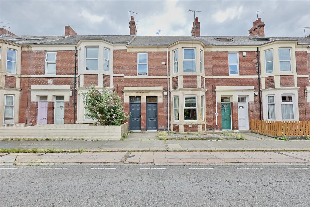 Property photo 3 of 9 99C66695-35B6-4Caf-9A38-D2F1646D300D_1_201_A.Jpeg