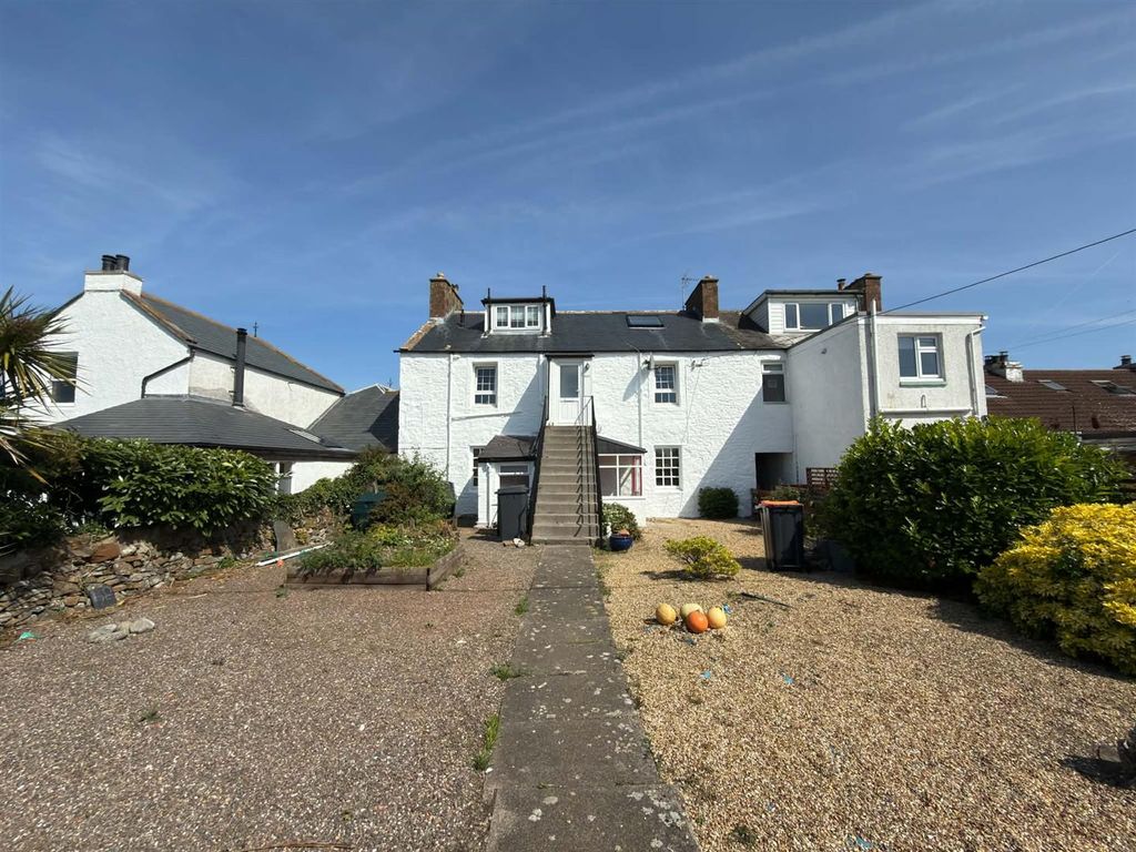 Property photo 2 of 25 3Fac7551-270E-4B23-B59F-11Fb2910Cbb9.Jpg