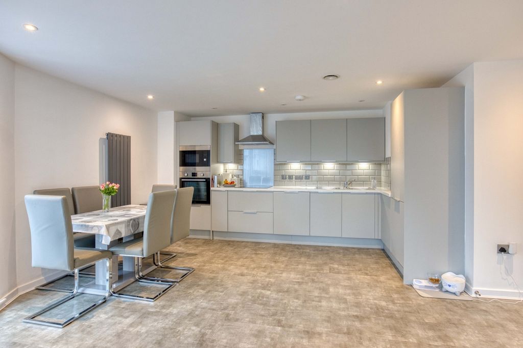 Property photo 1 of 33 Ewemove - The Jetty (17)