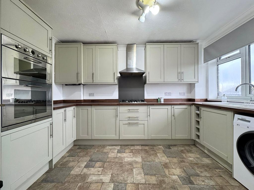 Property photo 2 of 10 Picture No. 03