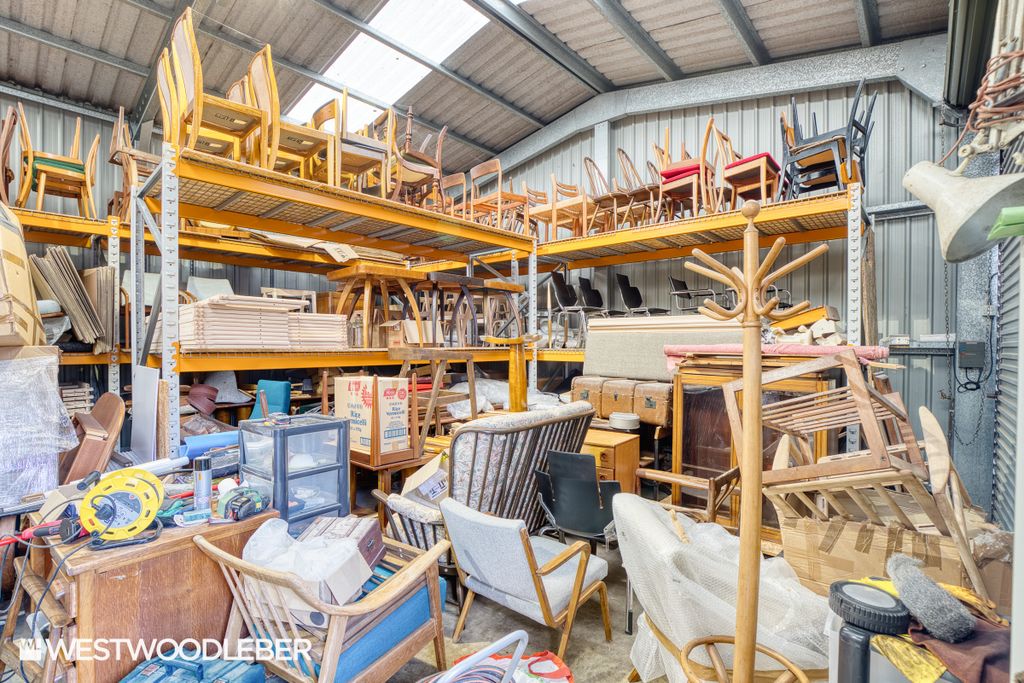 Property photo 3 of 5