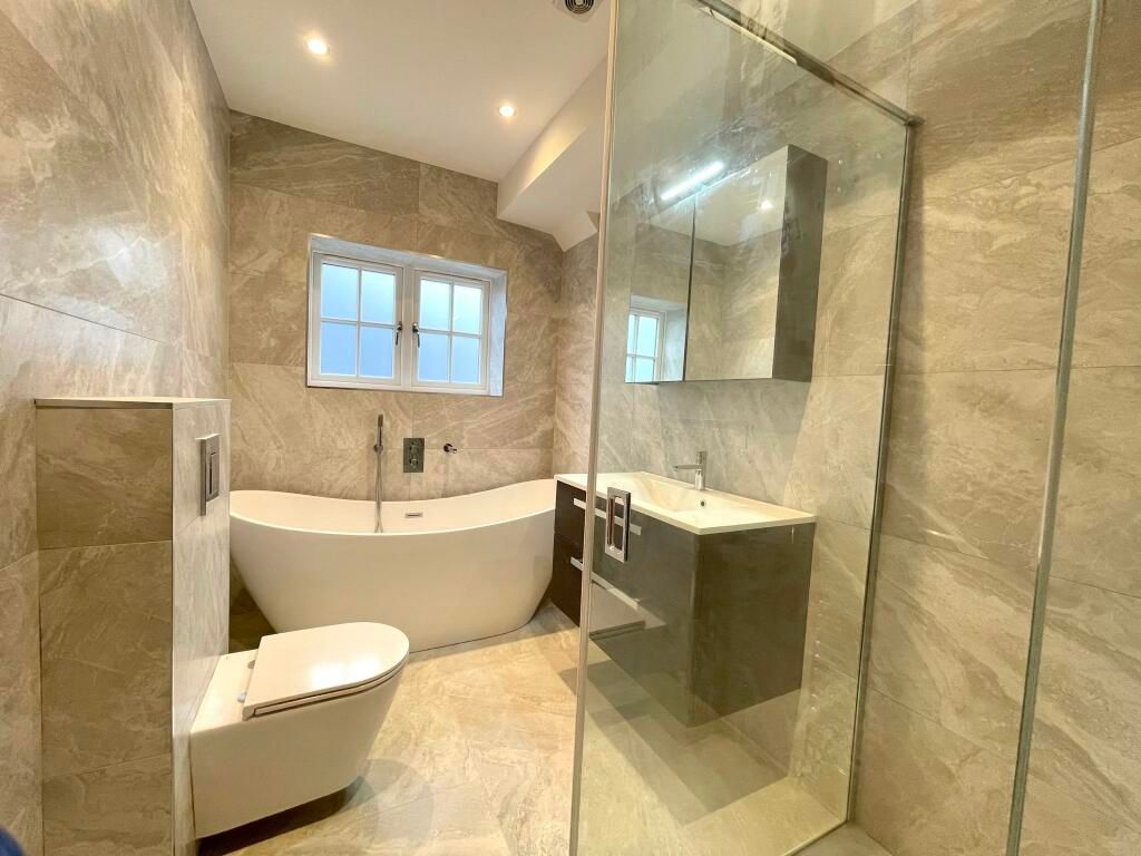 Property photo 3 of 12 Image