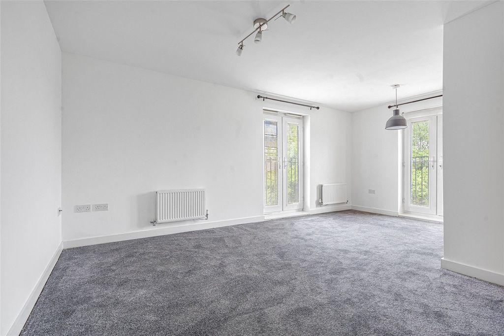 Property photo 3 of 15 Picture No. 31