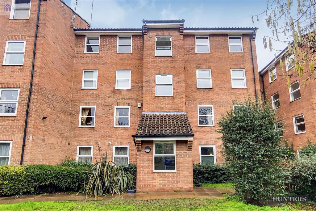 Property photo 1 of 14