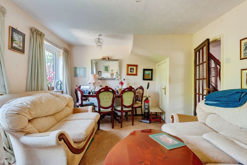 Property photo 3 of 15 Pbox-Img.Jpg