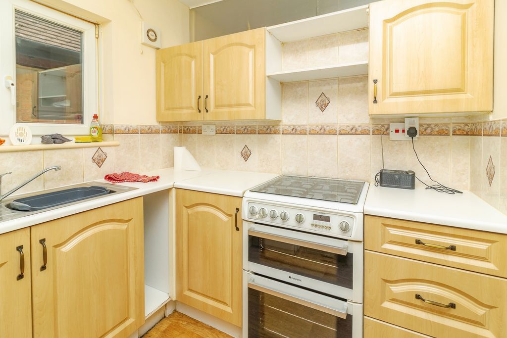 Property photo 3 of 17 Photo