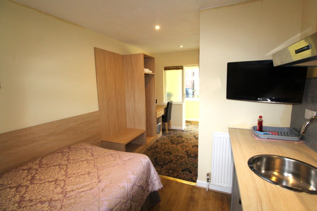 Property photo 2 of 8 Img_6030