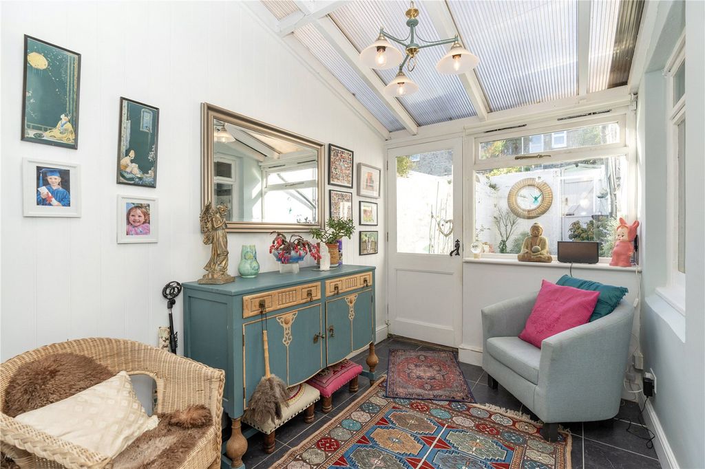 Property photo 3 of 15 Picture No. 10