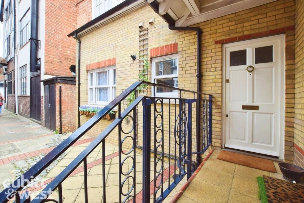 Property photo 1 of 13 Filea1