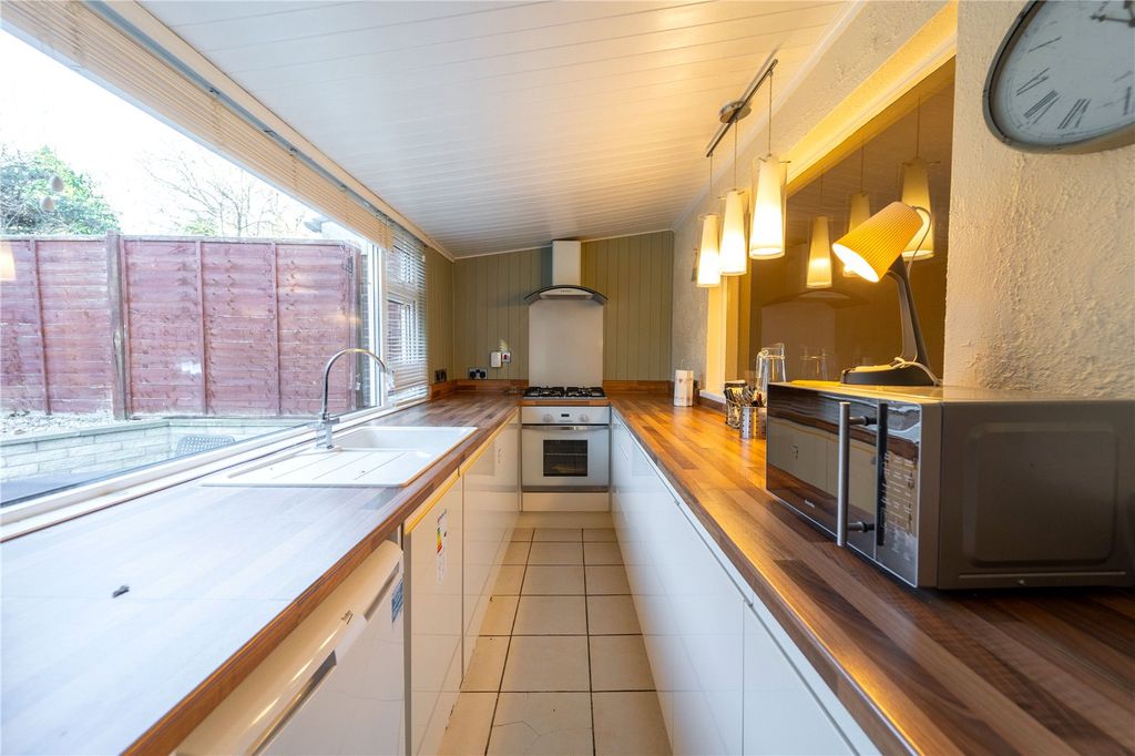 Property photo 3 of 31 Picture No. 29