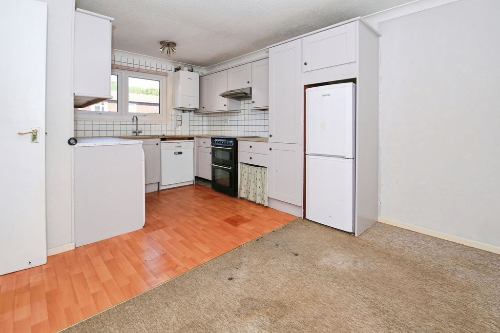 Property photo 3 of 12 Pbox-Img.Jpg