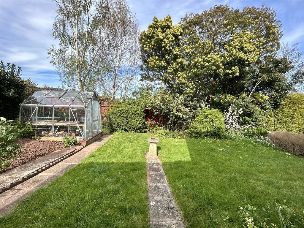 Property photo 3 of 23 Picture No. 06
