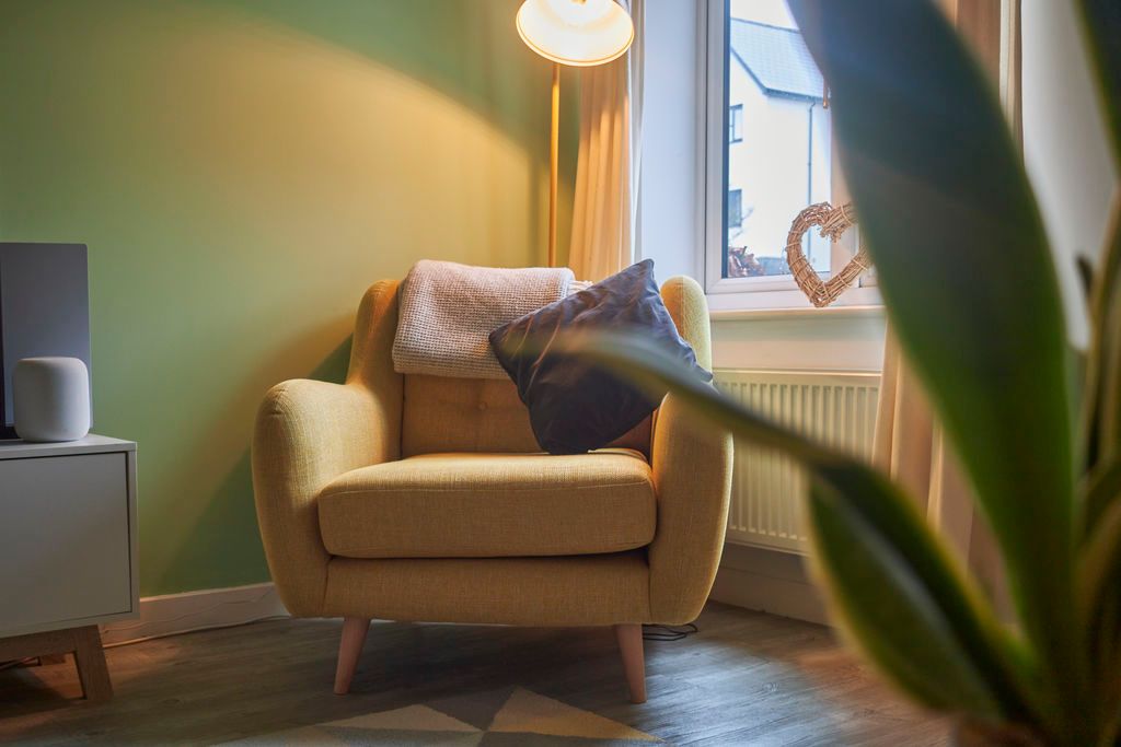 Property photo 3 of 15 Living Room