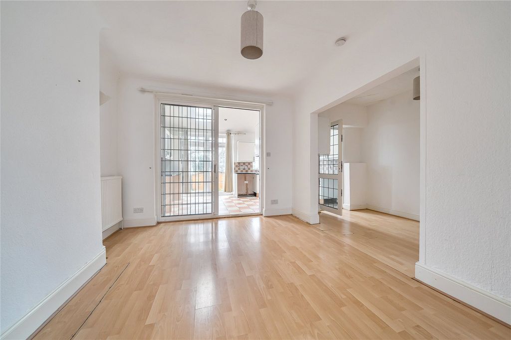 Property photo 3 of 29 Picture No. 19