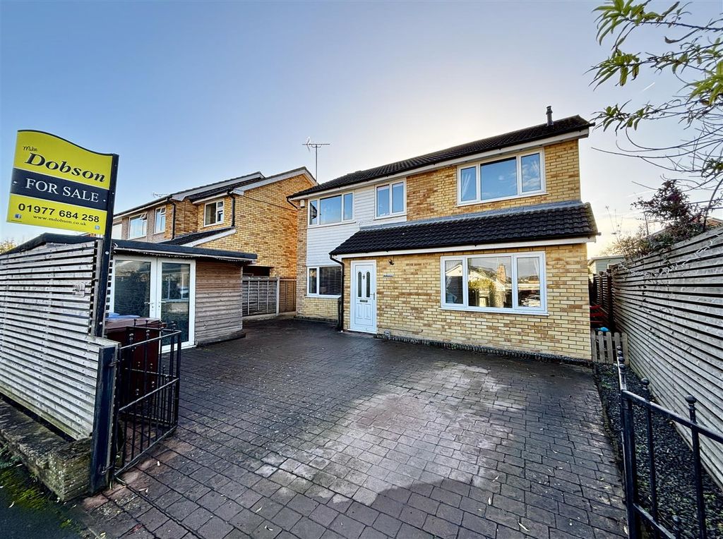 Property photo 1 of 29