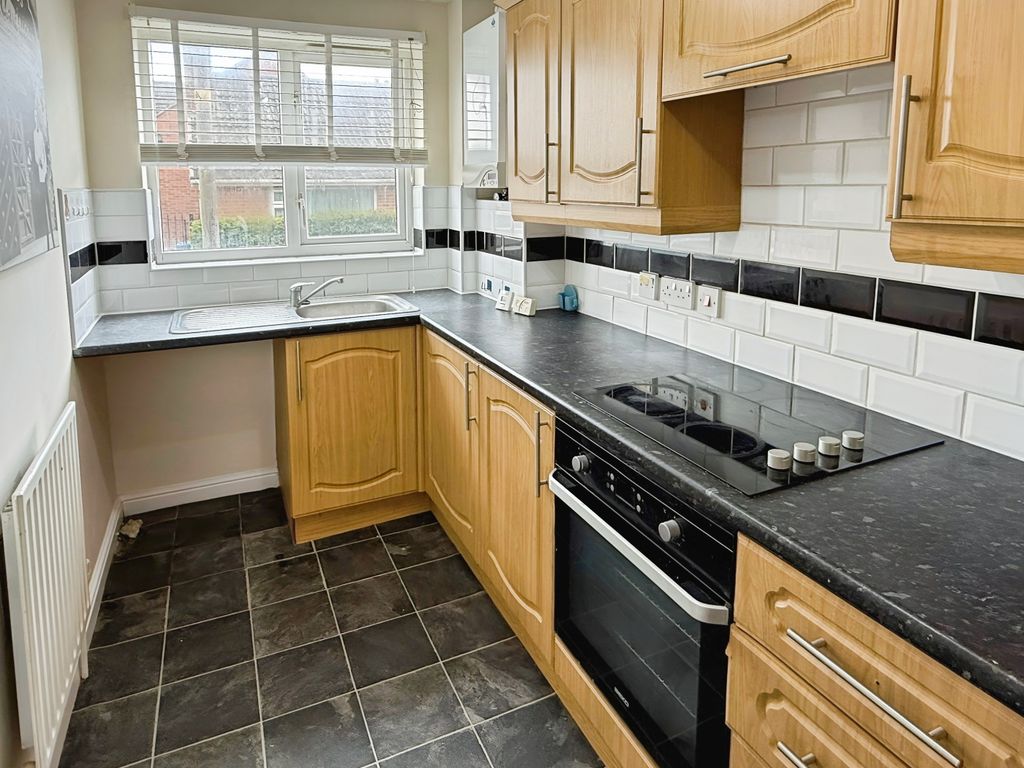 Property photo 3 of 17