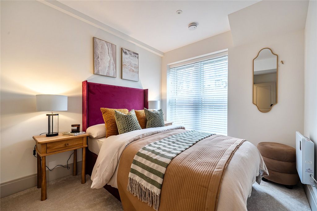 Property photo 2 of 7 Picture No. 06