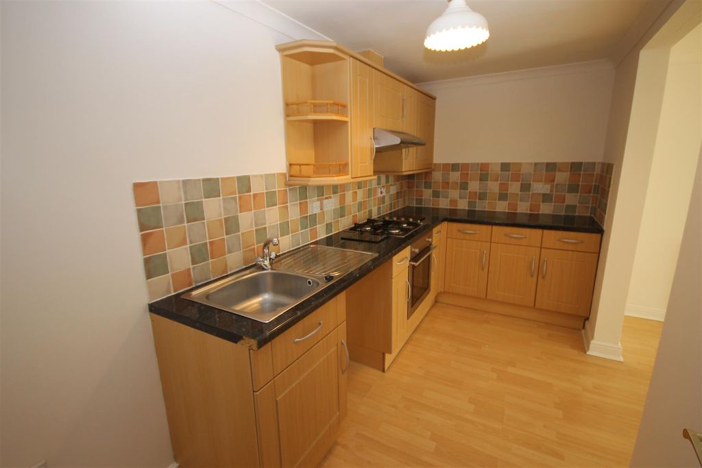 Property photo 3 of 10