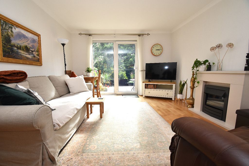 Property photo 3 of 18 5516782