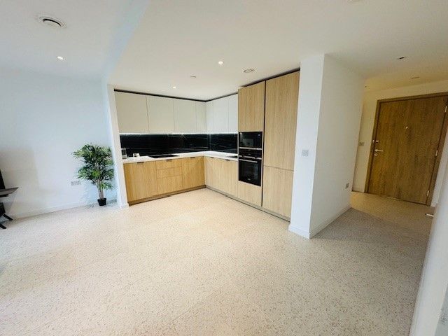 Property photo 3 of 14 Photo 10