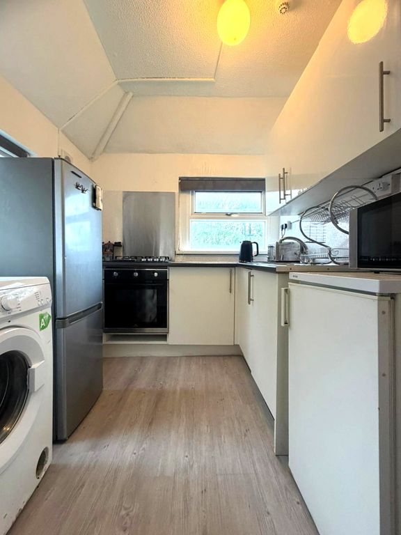 Property photo 2 of 3