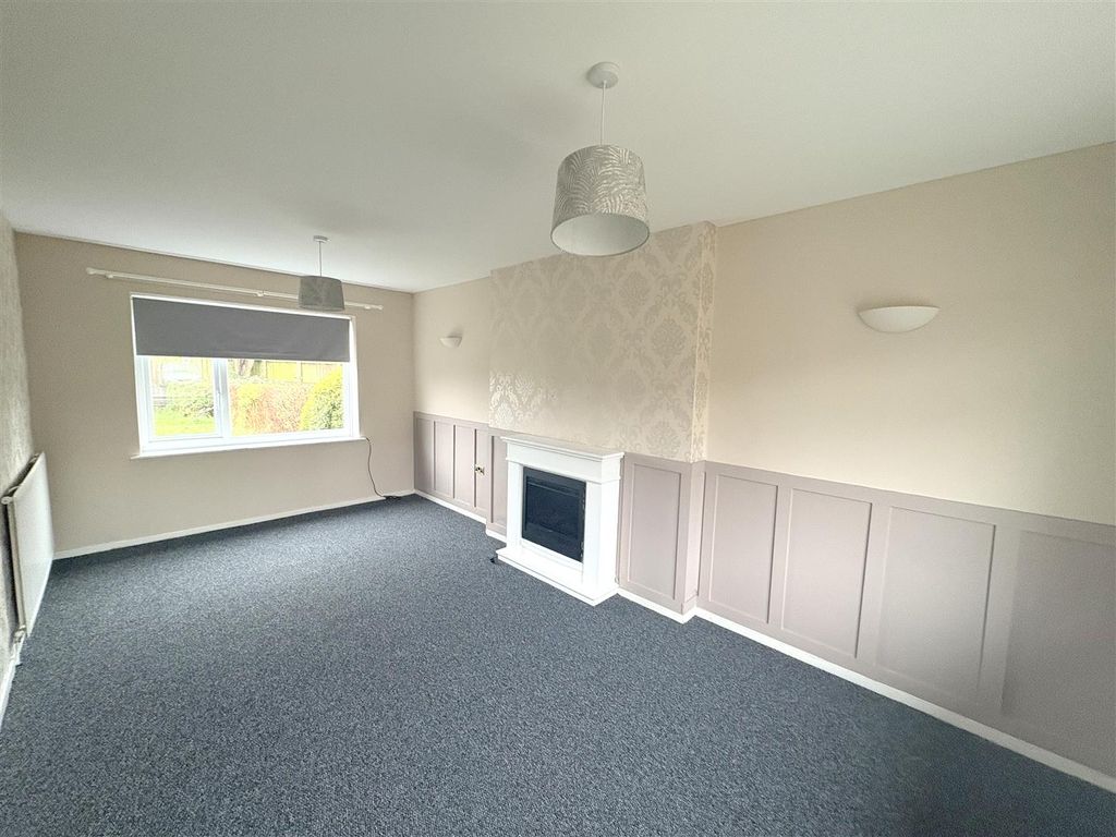 Property photo 2 of 9 Lounge