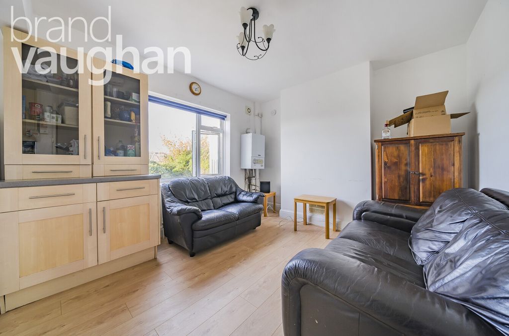 Property photo 2 of 11 Living Room