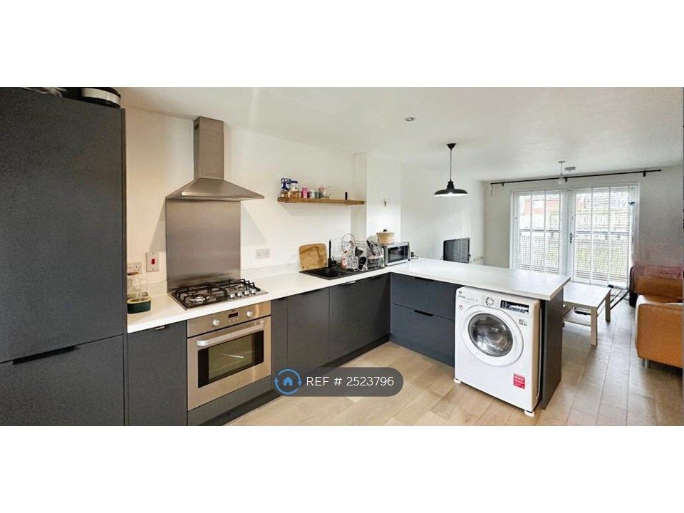 Property photo 2 of 15