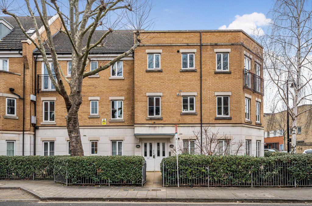 Property photo 1 of 14 External