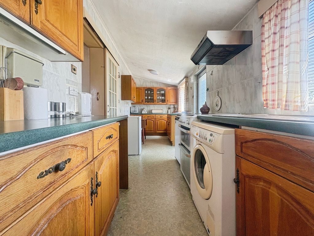Property photo 3 of 10 Pbox-Img.Jpg