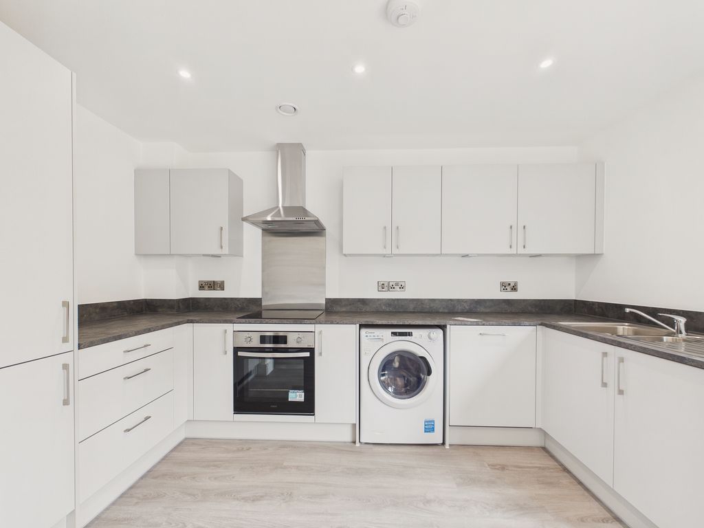 Property photo 3 of 13