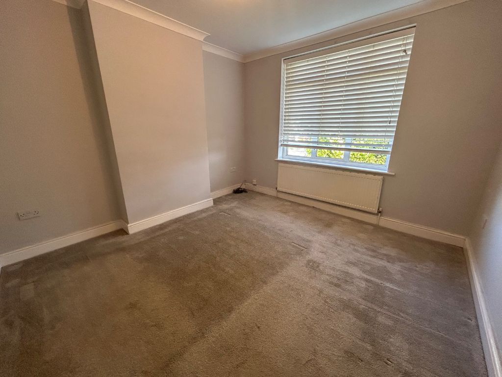 Property photo 2 of 16 4563192