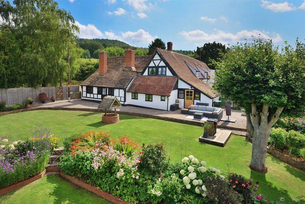Property photo 1 of 43