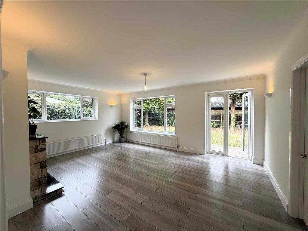 Property photo 2 of 22