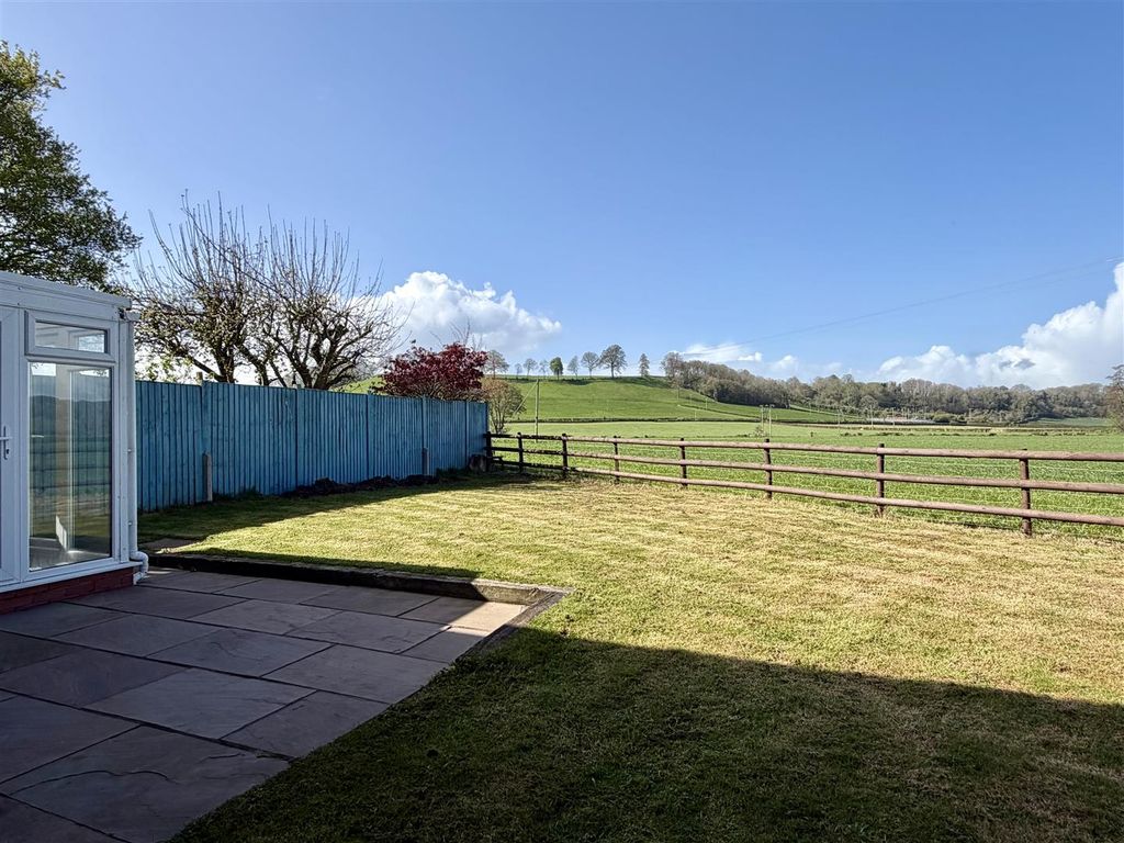 Property photo 2 of 24