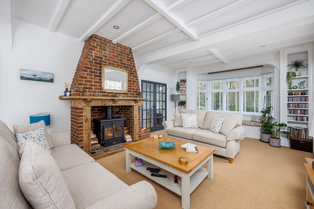 Property photo 3 of 43 Bfd The Spinney Newick Lane Tn21 8Pu _ Roots Prope