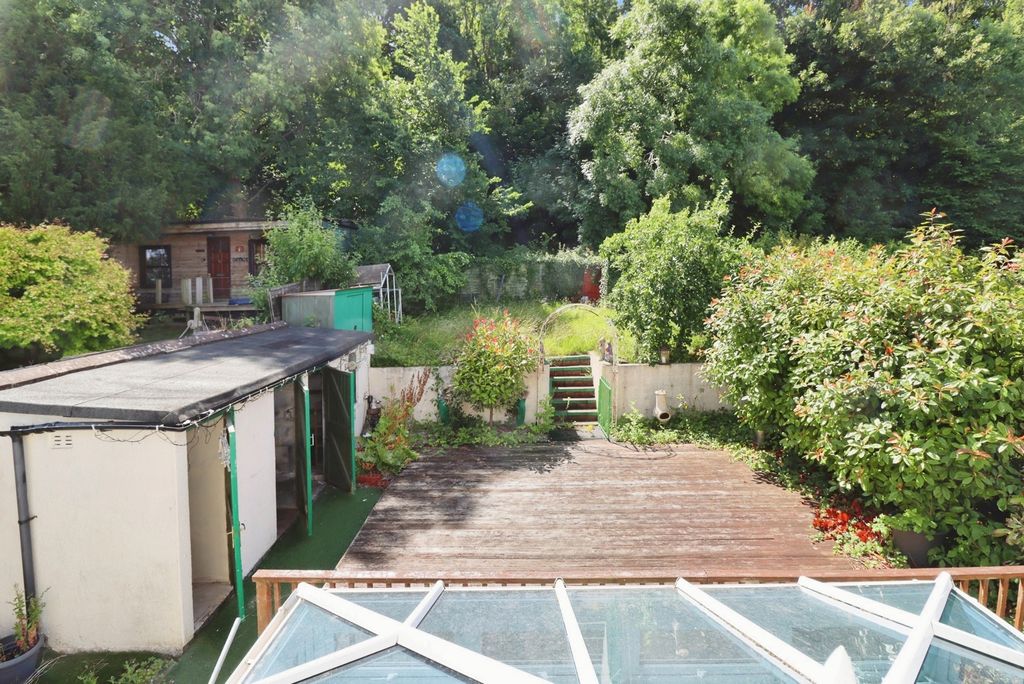Property photo 1 of 17 Photo