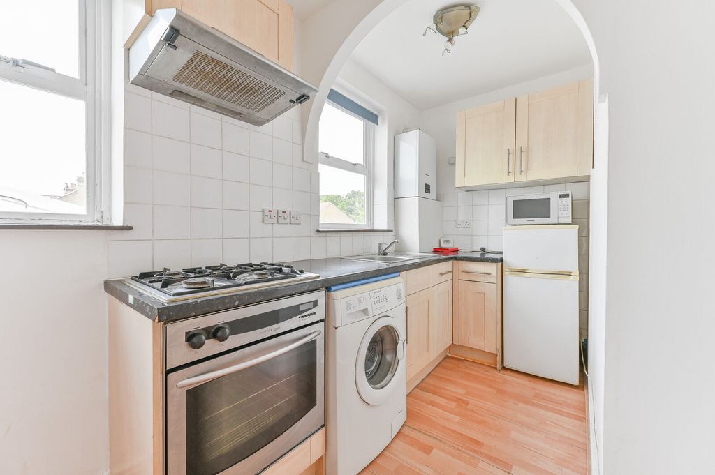 Property photo 3 of 13