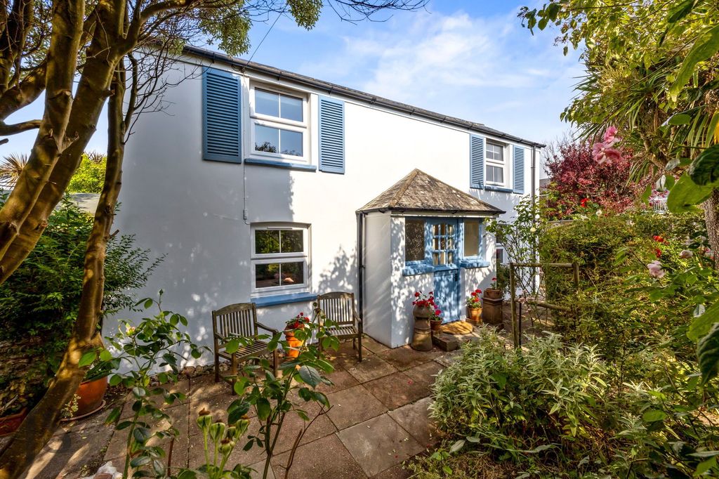 Property photo 1 of 24