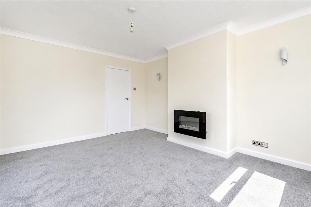 Property photo 3 of 12 4 Gc-2.Jpg