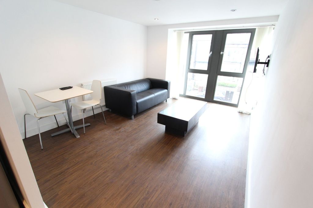 Property photo 3 of 9