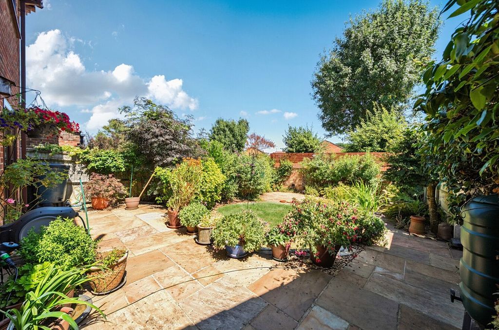 Property photo 3 of 16