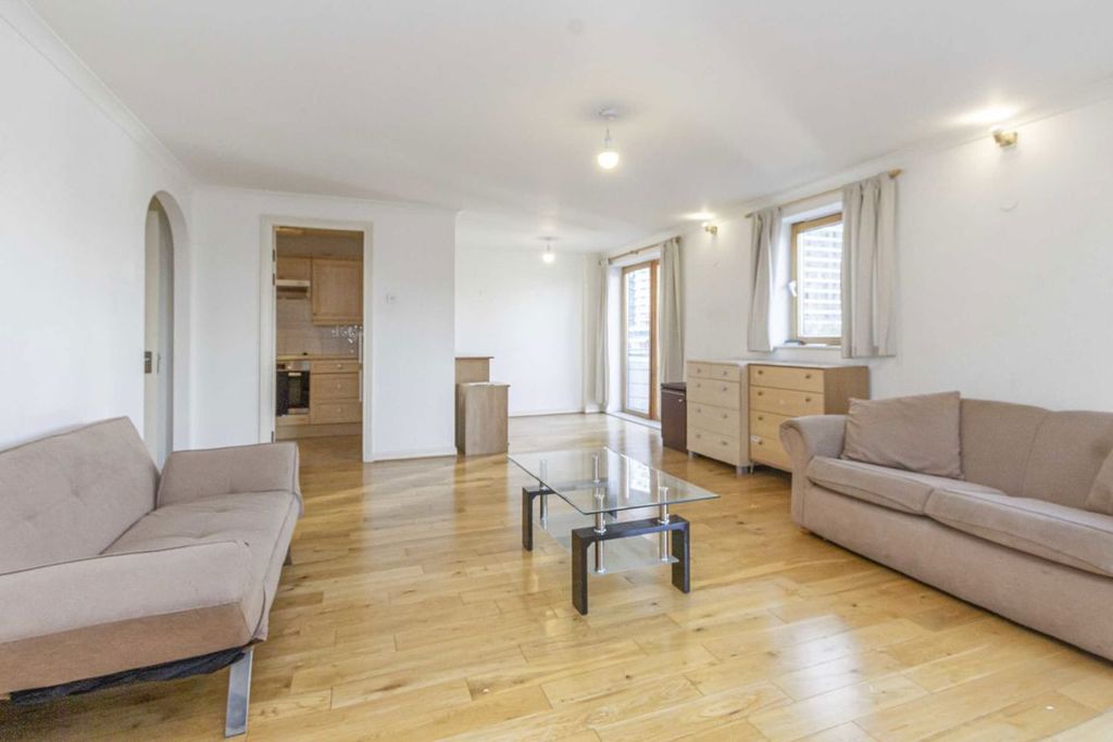 Property photo 3 of 7
