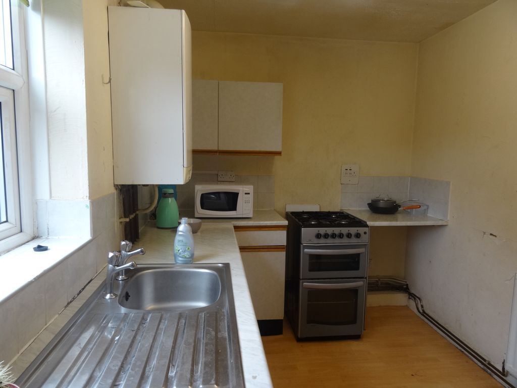 Property photo 3 of 4